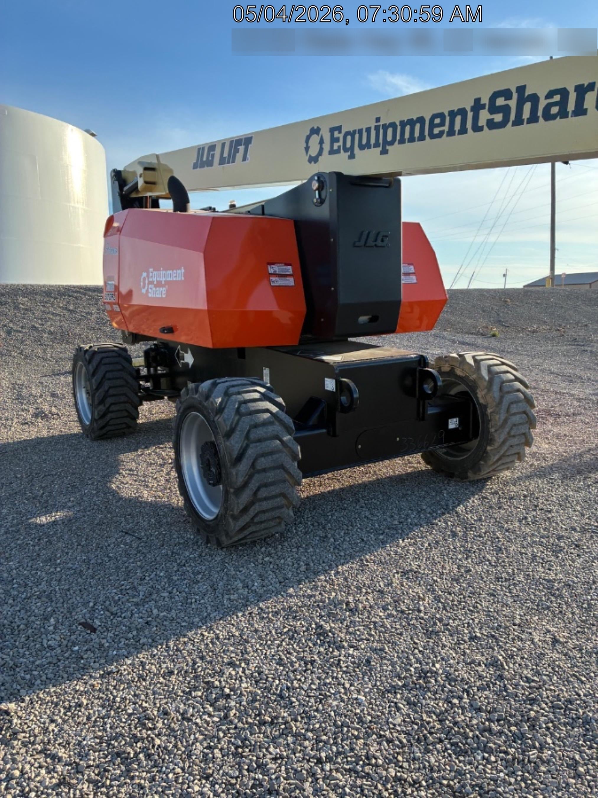 2025 JLG 800AJ