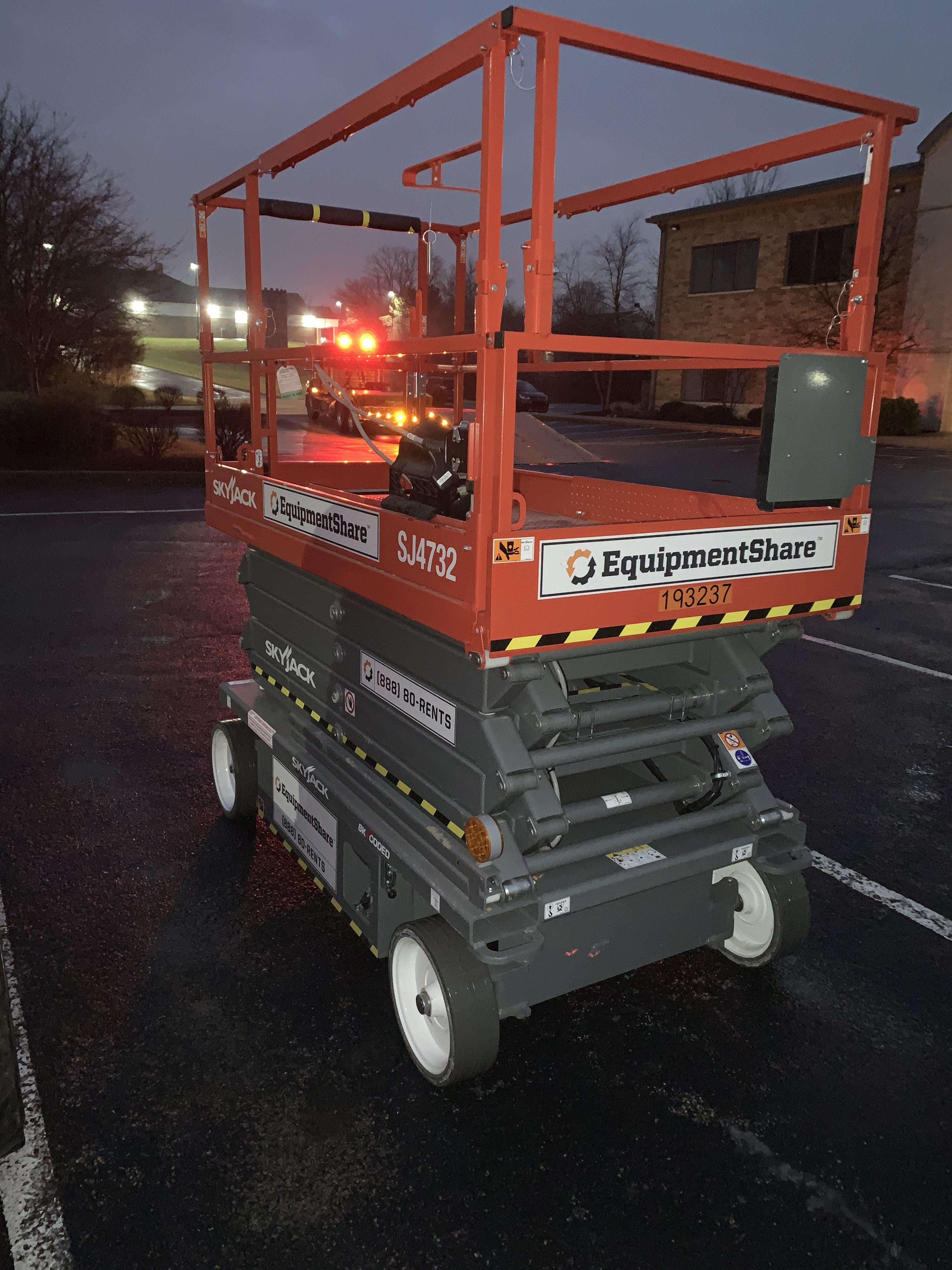 2021 SKYJACK SJ4732