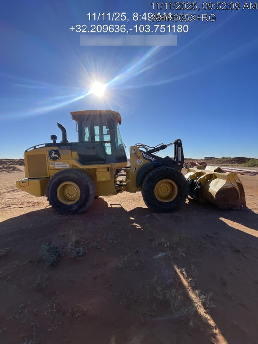 2019 JOHN DEERE 524L