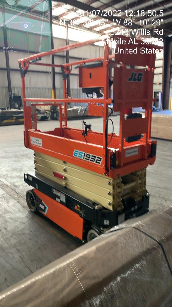 2021 JLG ES1932