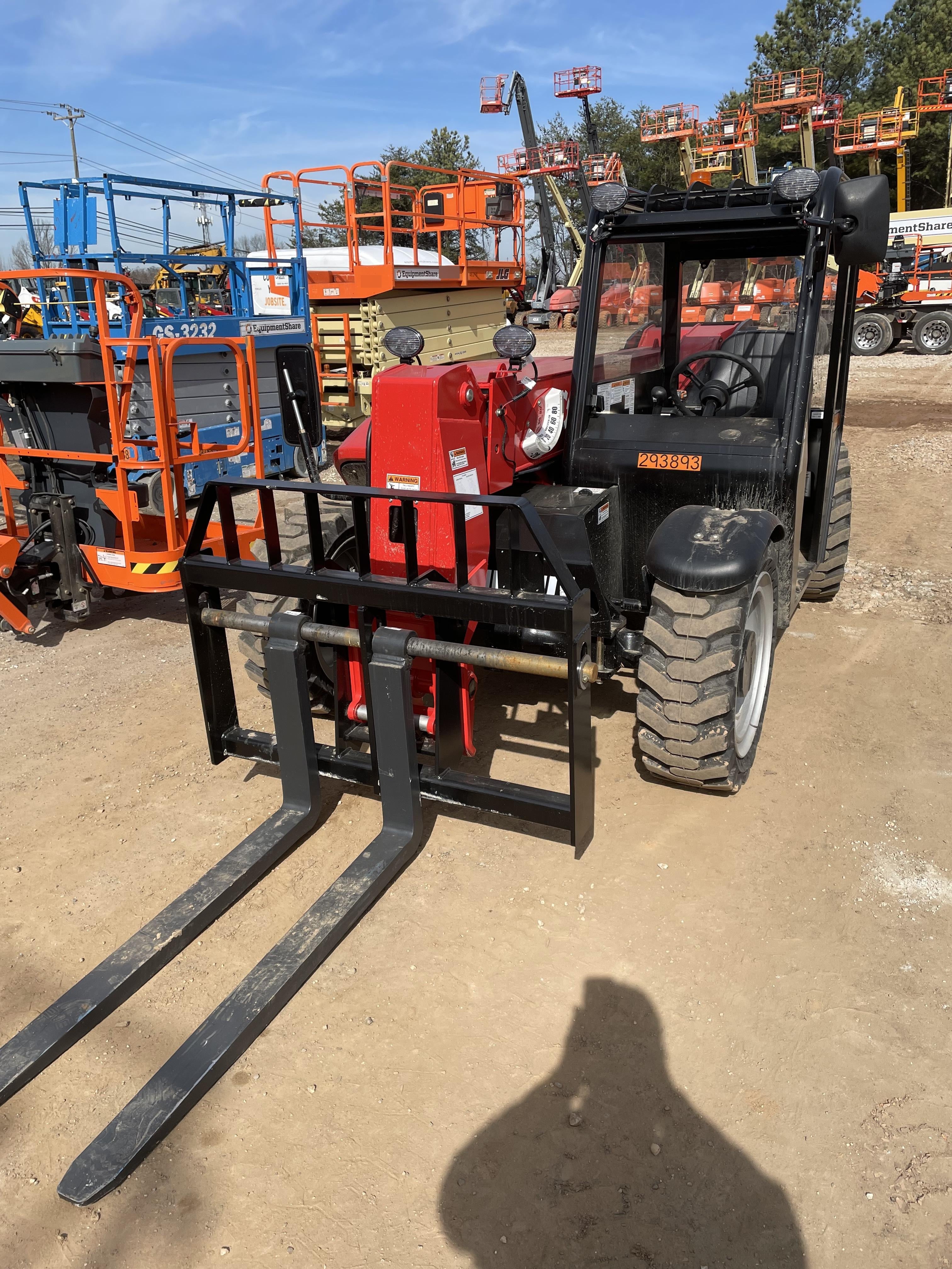 2023 MANITOU MTA5519