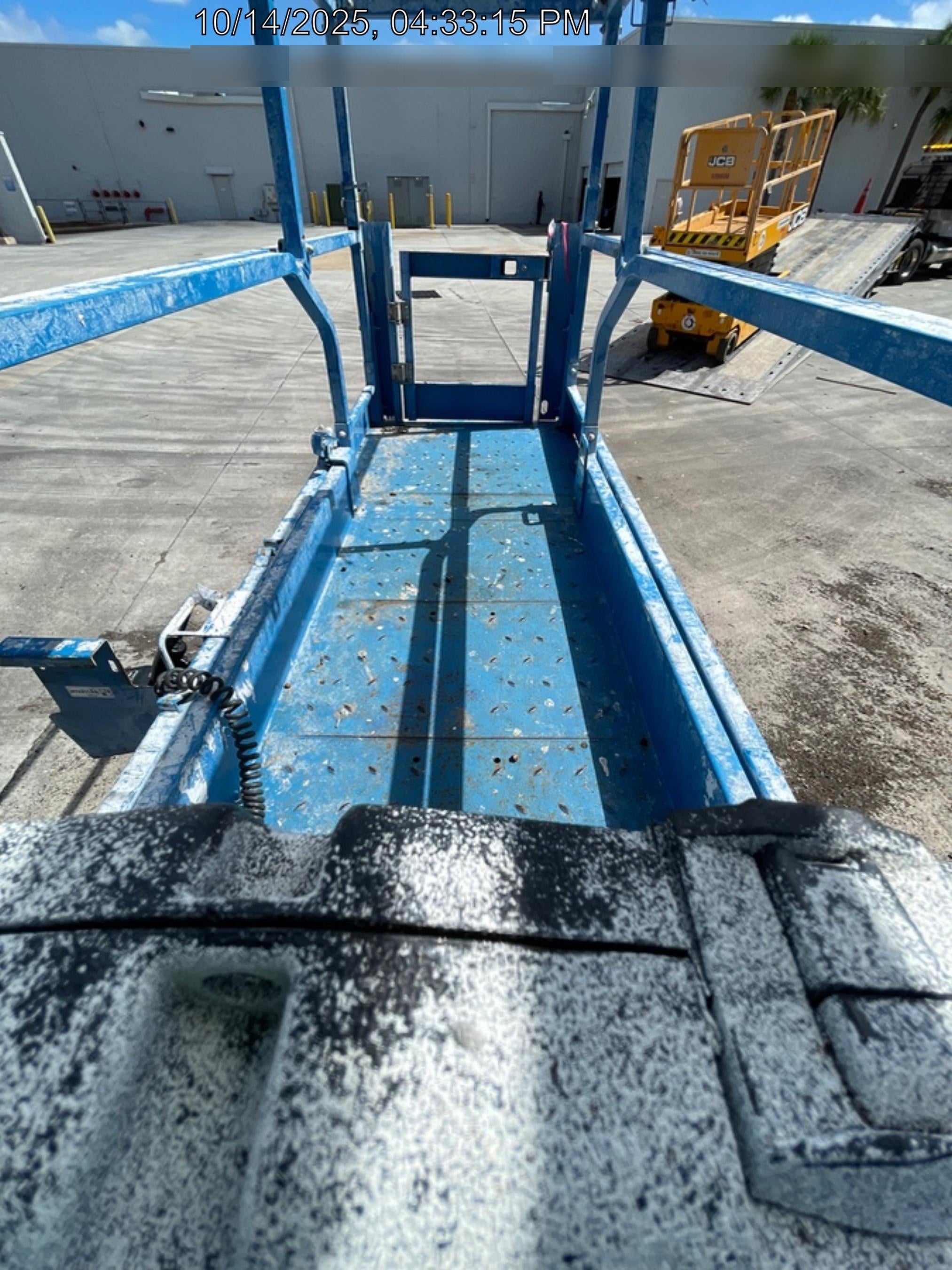 2022 GENIE GS-3232