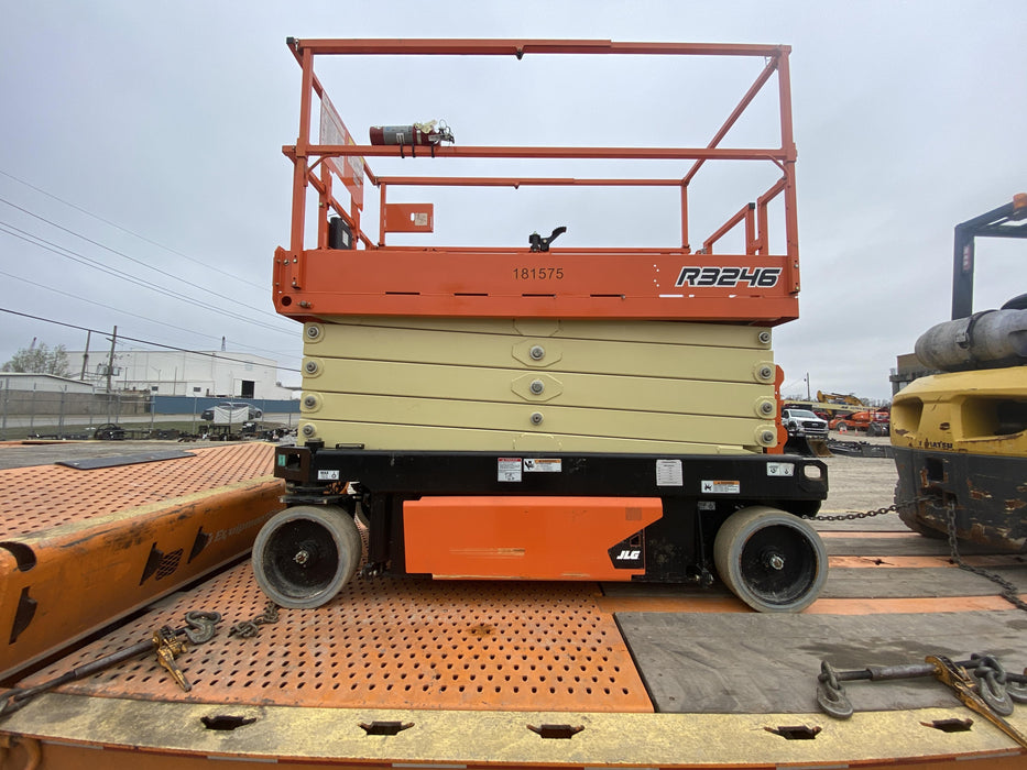 2021 JLG R3246