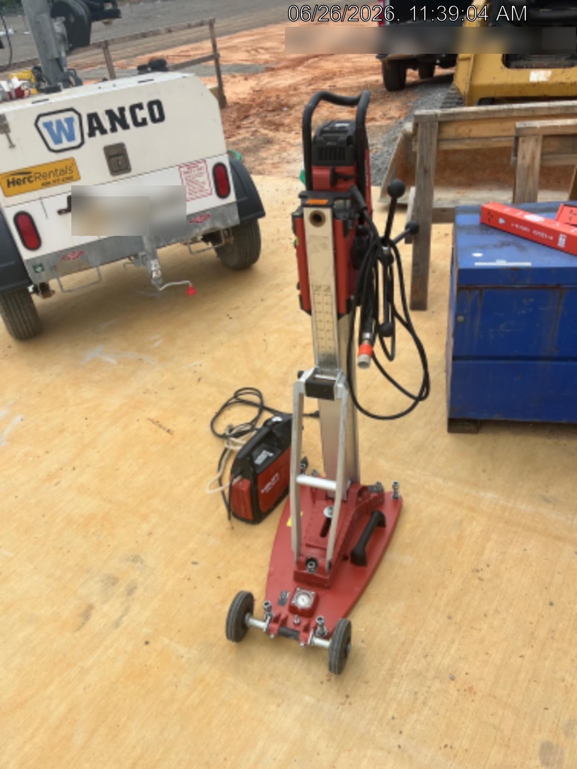 2023 HILTI DD250E