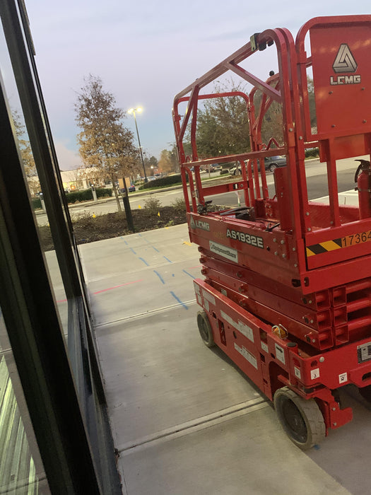 2021 Lgmg AS1932E Electric Drive, Solid Non Marking Tires, Dual Beacons