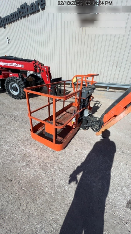 2019 JLG 860SJ