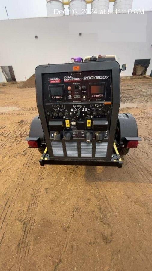 2024 Lincoln Electric Dual Maverick 200/200X Ready Pak 3, Includes Trailer, Cable Rack, Fender Light Kit K4382-1-RP3