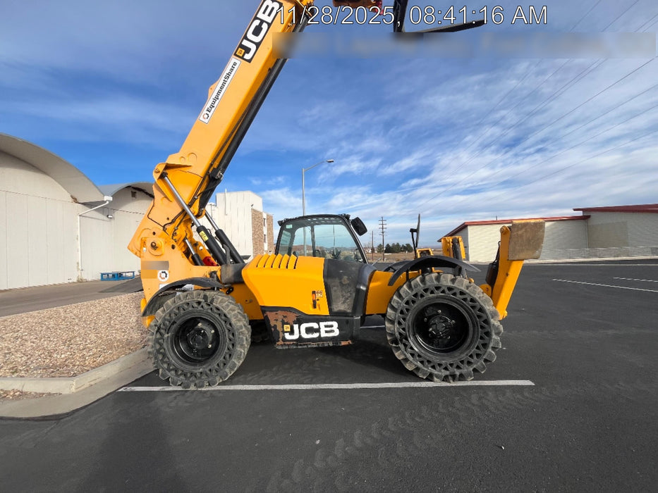 2019 JCB 510-56