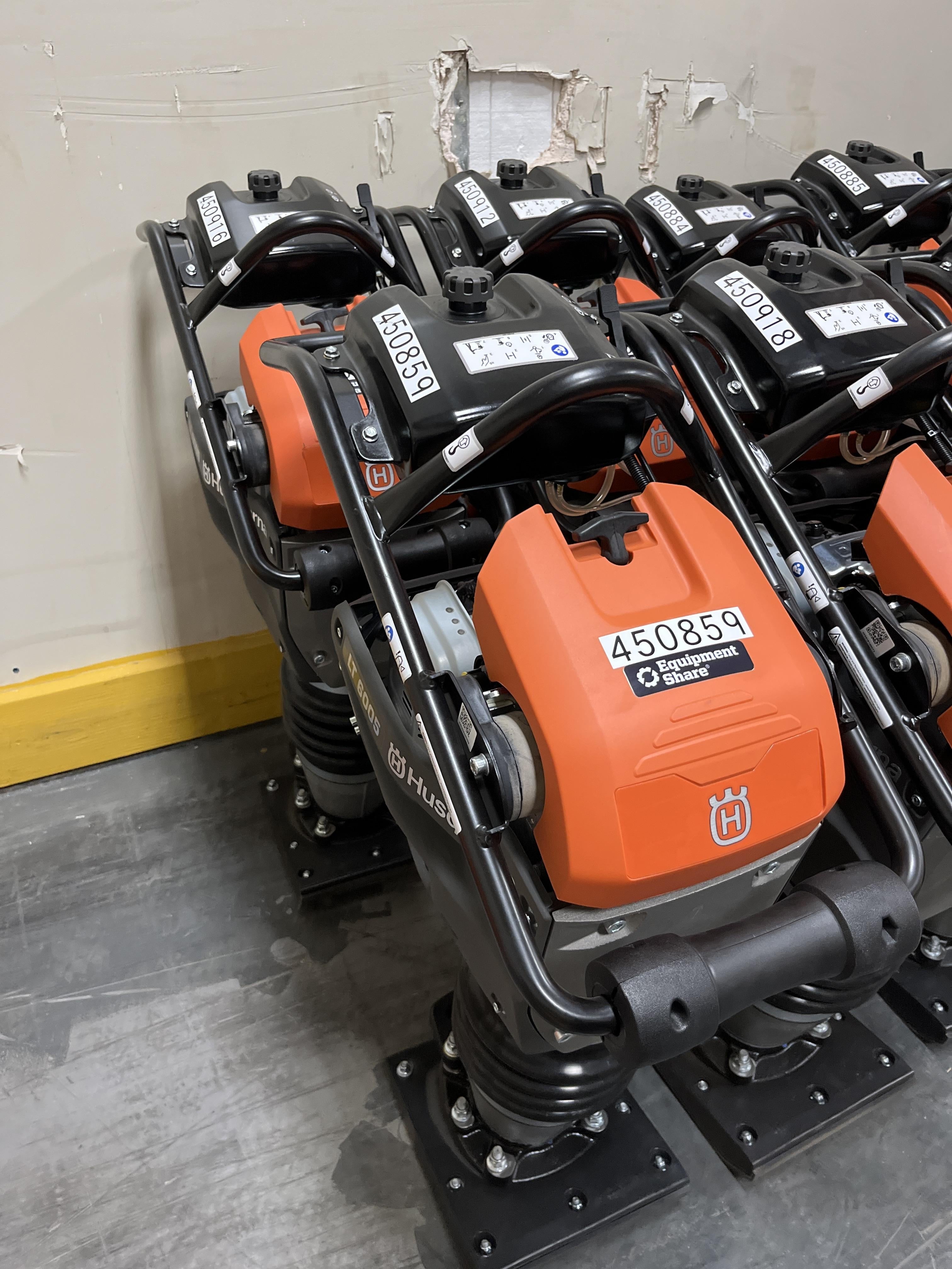 2024 HUSQVARNA LT6005