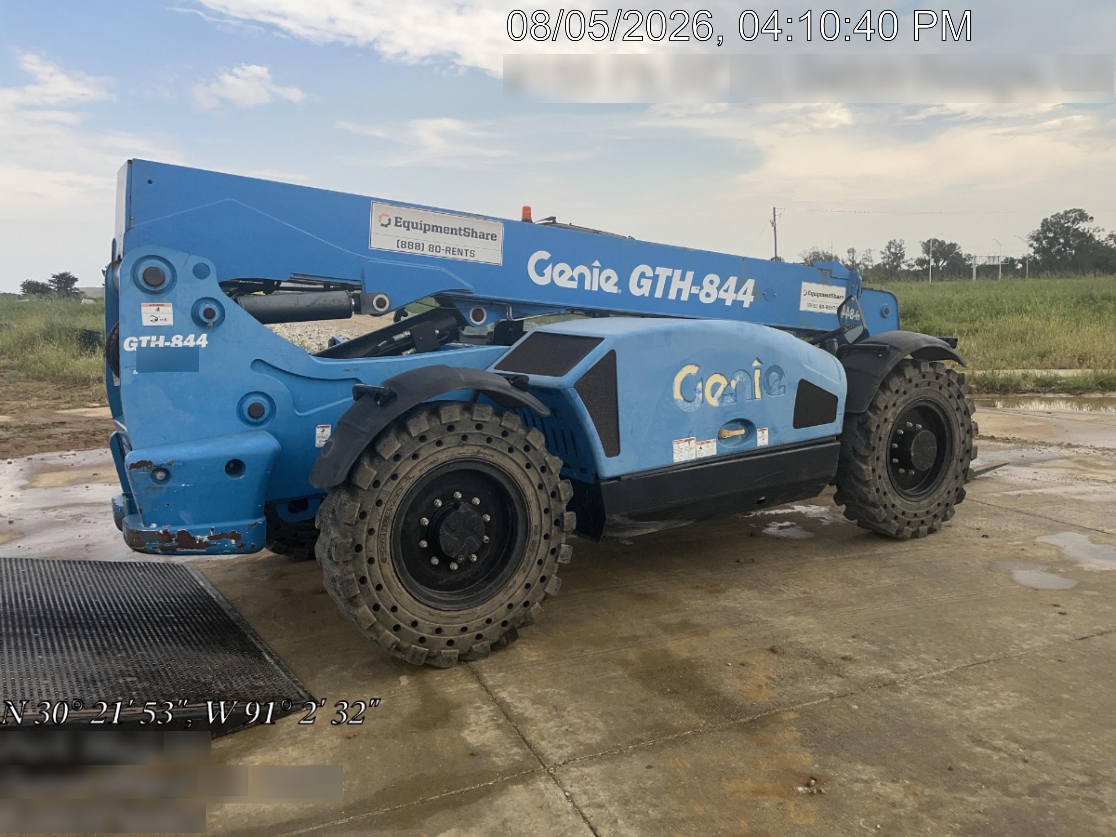 2019 Genie GTH-844 Genie GTH-844 w/Enclosed Cab w/HVAC, Work Lights, Solid Tires, Beacon, 60" Carriage and Forks