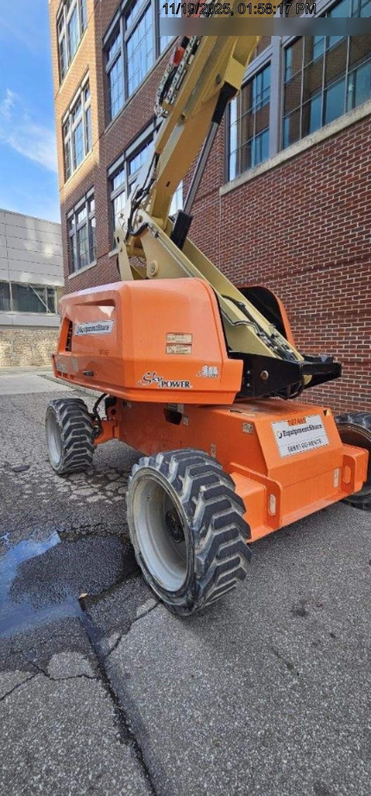 2020 JLG 660SJ