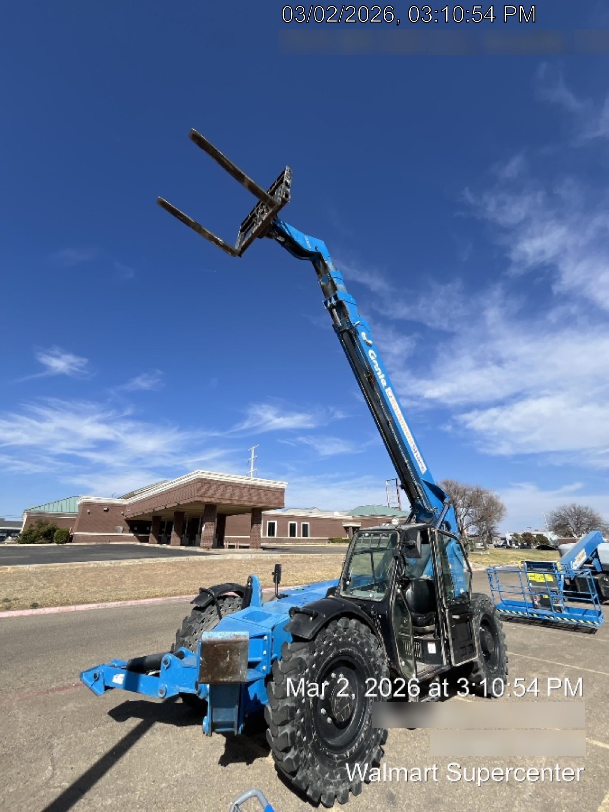 2018 Genie GTH-1056 Genie GTH-1056 w/CAB, Solid Tires, Work Lights, 60" carriage/forks, cab mesh, beacon