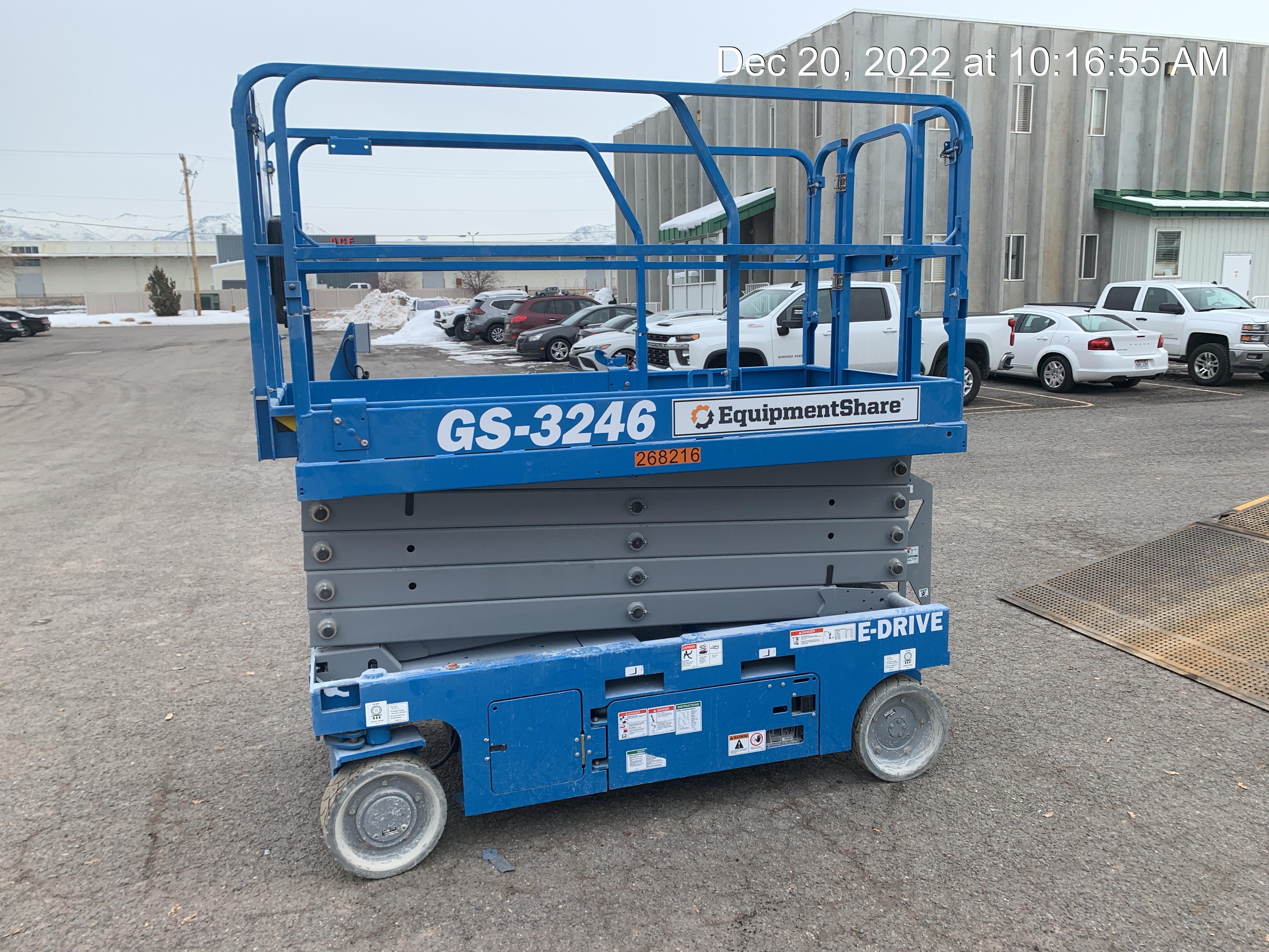2022 GENIE GS-3246