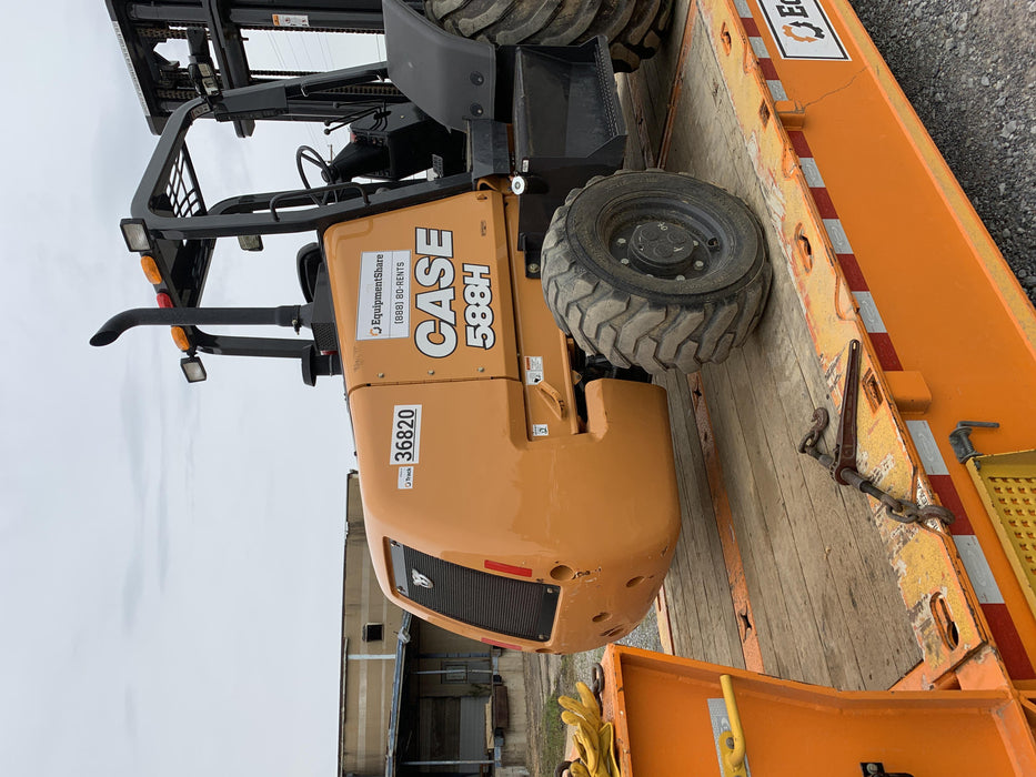 2019 CASE 588H