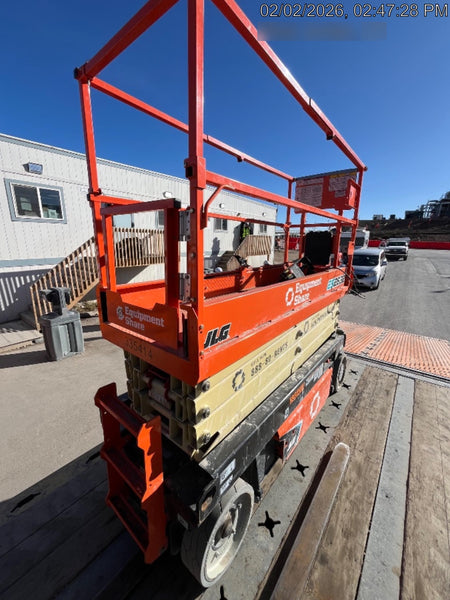 2023 JLG ES2632