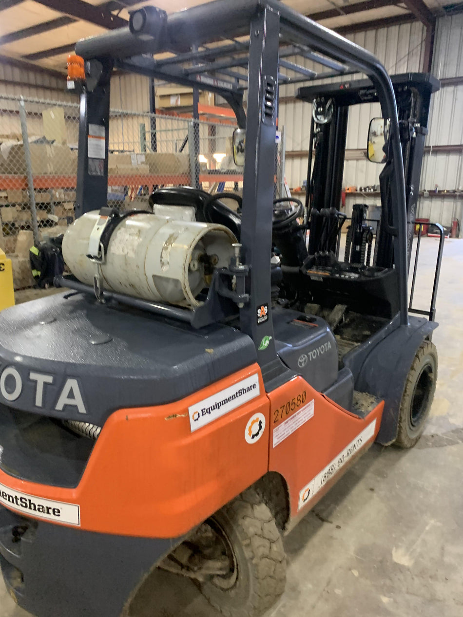 2022 TOYOTA 50-8FGU25