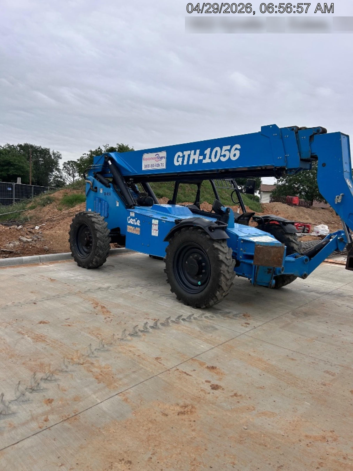 2017 GENIE GTH-1056