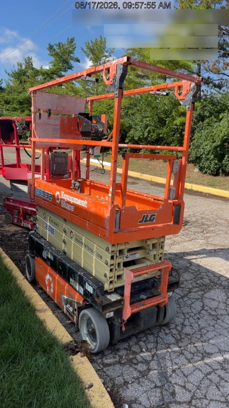 2022 JLG ES1932