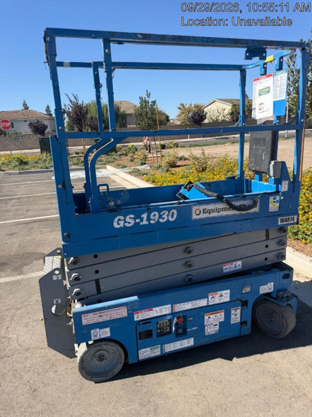 2020 Genie GS-1930 Solid Non Marking Tires, Beacon, Folding rails with half height swing gate, 800W Inverter