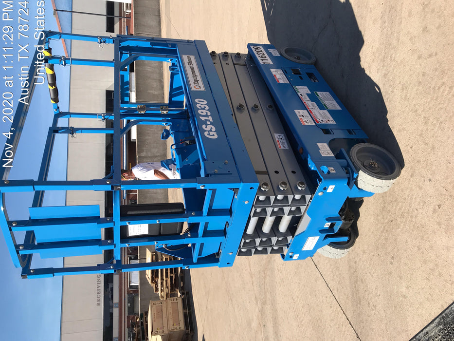 2020 Genie GS-1930 Solid Non Marking Tires, Beacon, Folding rails with half height swing gate
