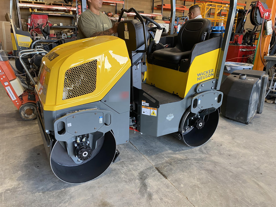 2023 WACKER NEUSON RD12A