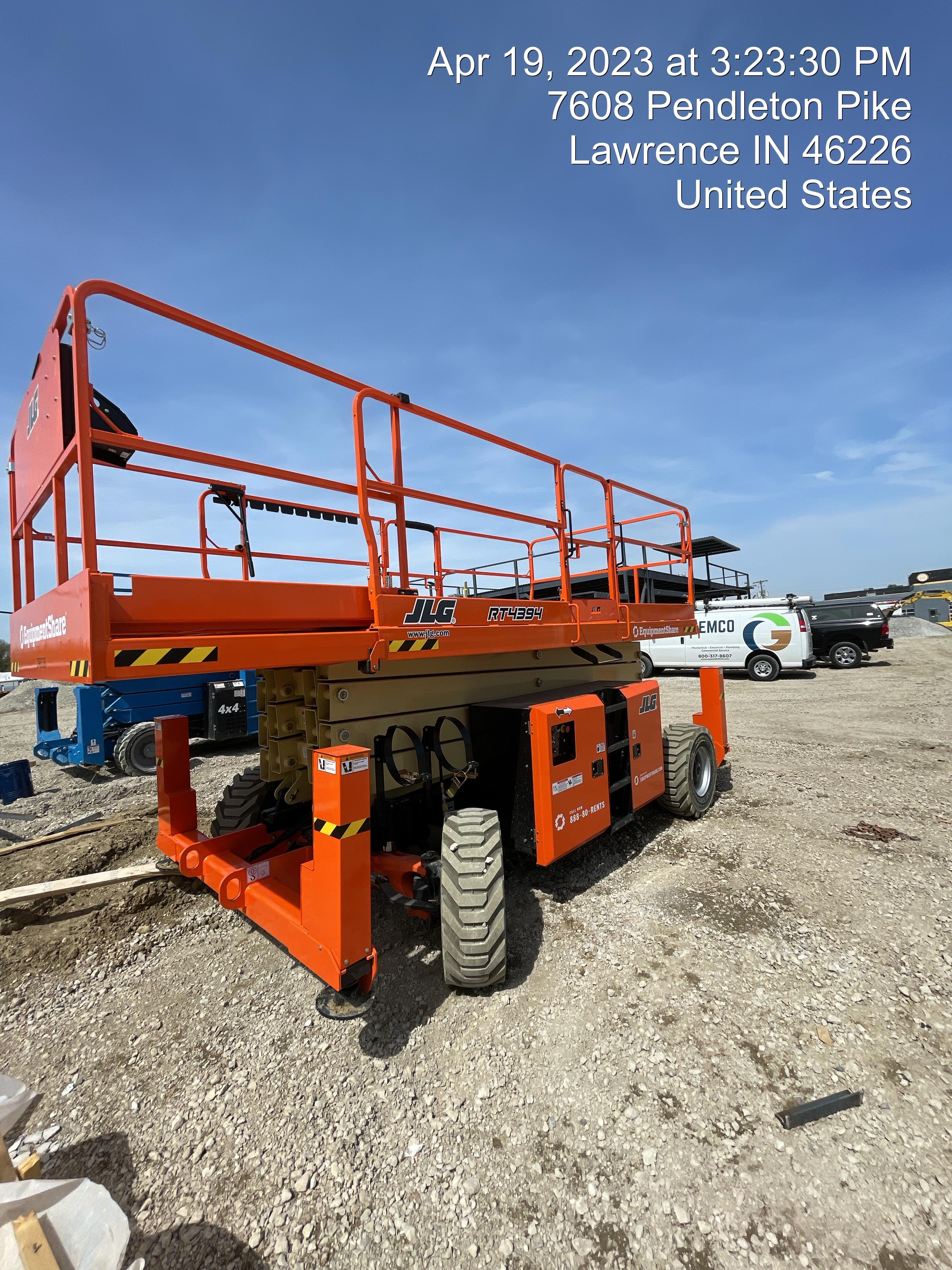 2023 JLG RT4394