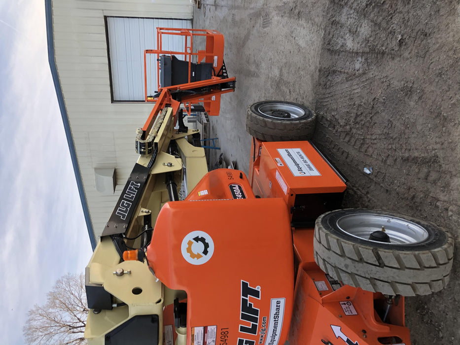 2019 JLG E450AJ