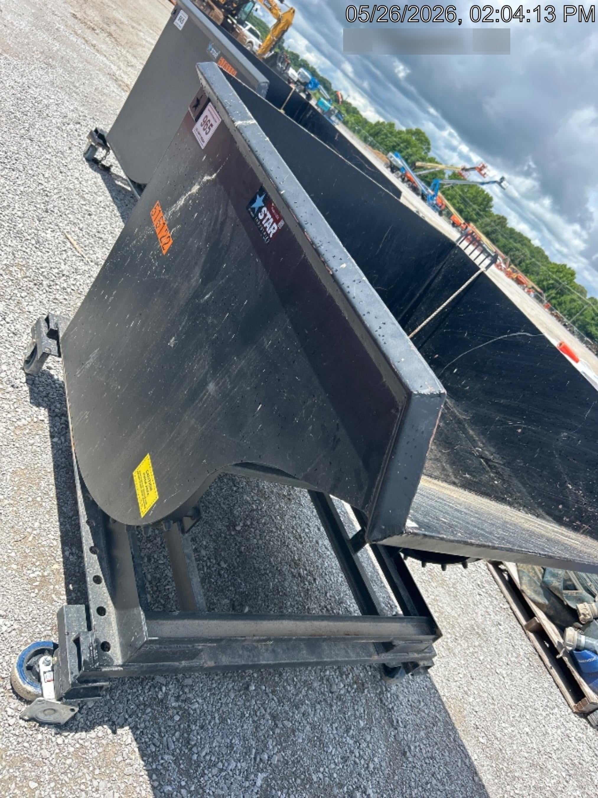 2025 STAR INDUSTRIES M-1820 - Self-Dump Hopper