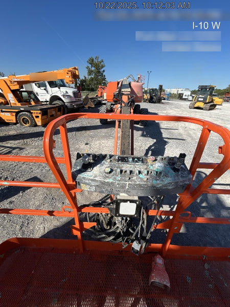 2019 JLG 660SJ