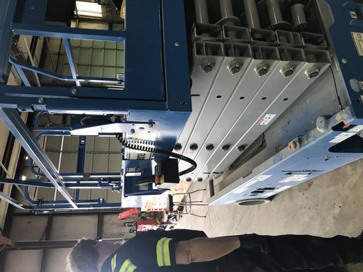 2019 Genie GS-4047 Folding rails with half height swing gate