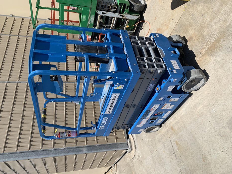 2019 Genie GS-1930 Fixed rails with chain Entry