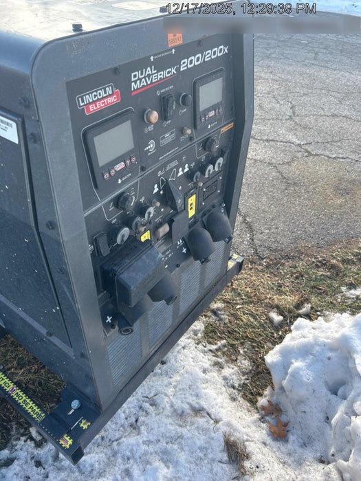 2024 Lincoln Electric Dual Maverick 200/200X Ready Pak 3, Includes Trailer, Cable Rack, Fender Light Kit K4382-1-RP3