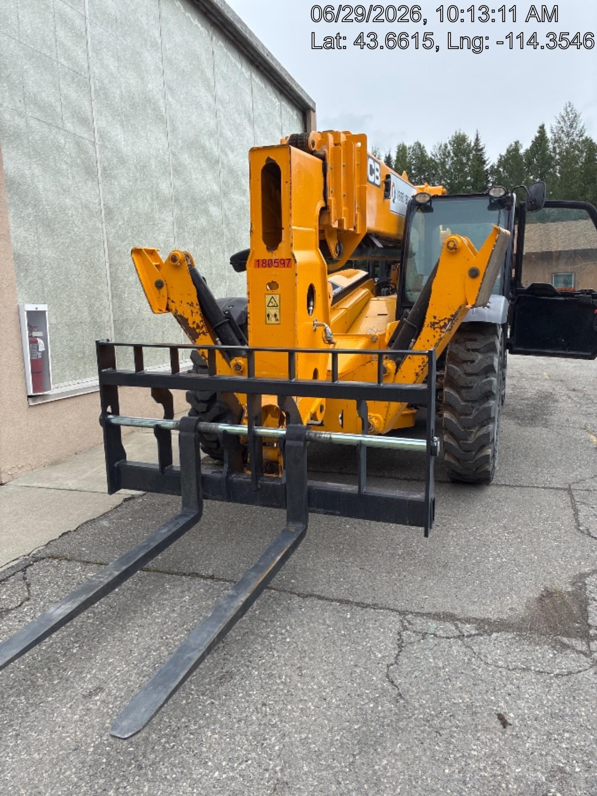 2021 JCB 510-56