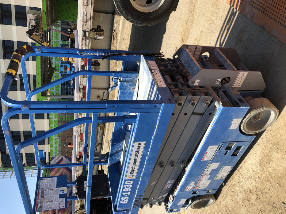 2019 Genie GS-1930 Fixed Rails with Chain Entry