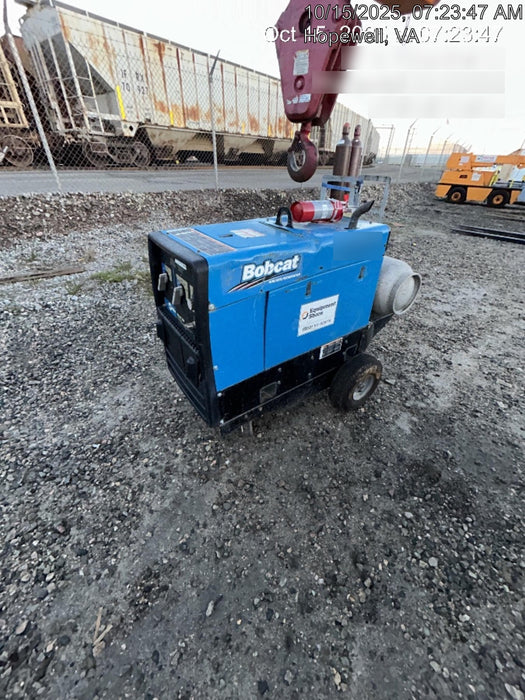 2019 Miller Electric BOBCAT 250 951600 PKG-250 amp Propane Welder, Standard w/Running Gear, Bracket, Hose"250 amp Propane Welder, Standard w/Running Gear, Bracket, Hose