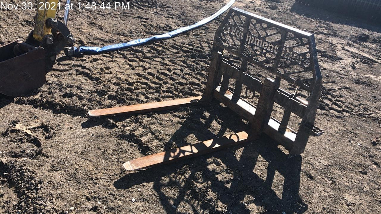 2020 PALADIN 48" Pallet Forks - Paladin