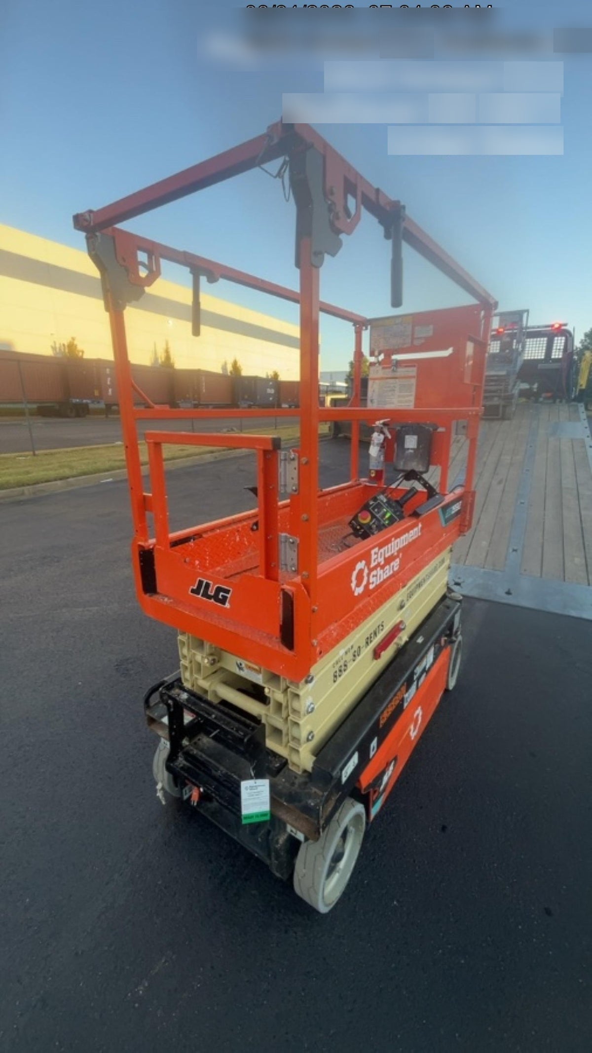 2025 JLG ES1932