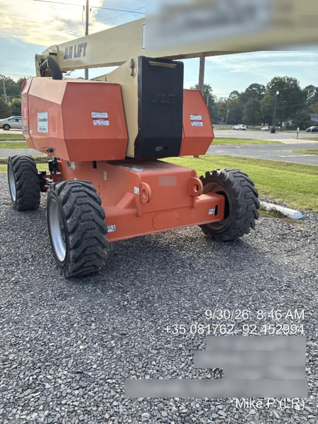 2020 JLG 800AJ