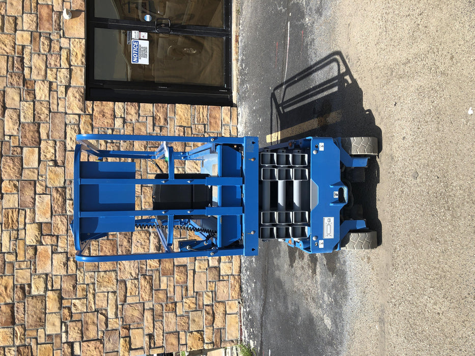 2019 Genie GS-1930 Fixed rails with chain Entry