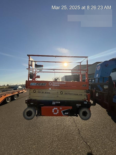2022 JLG ES2632