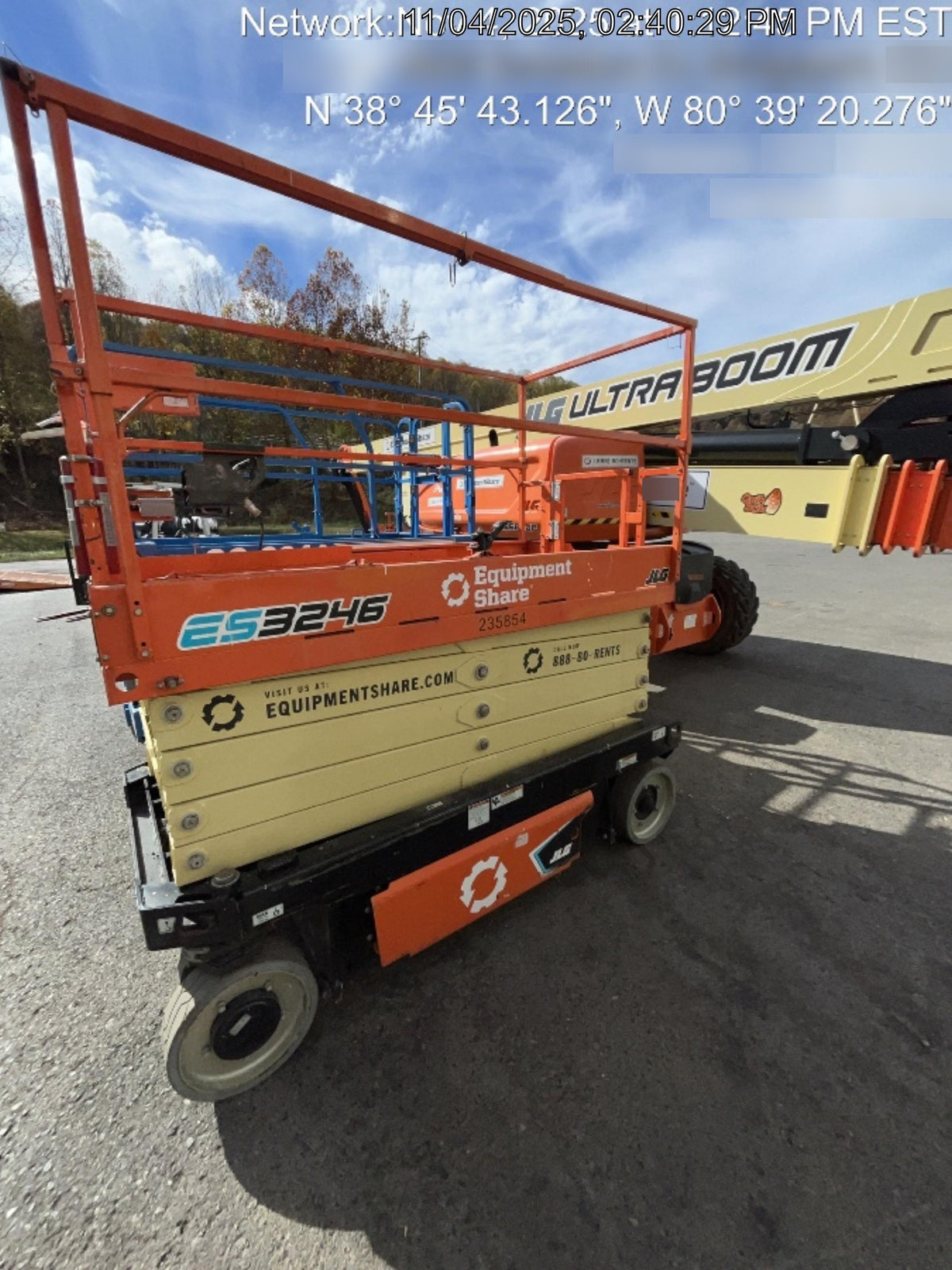 2022 JLG ES3246