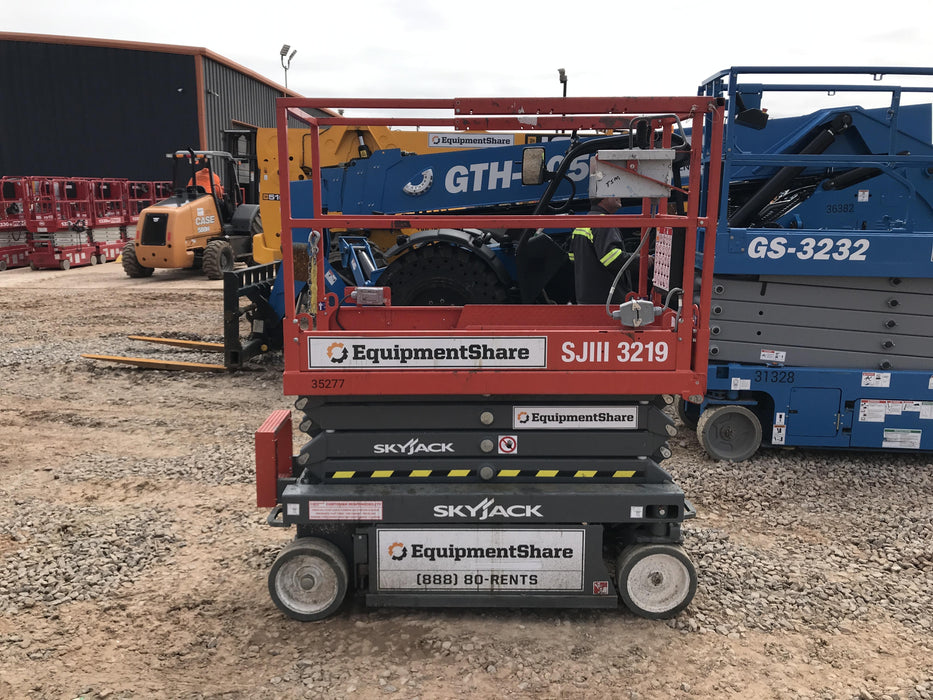 2019 Skyjack SJIII-3219 Standard Options, Trojan Batteries