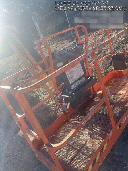 2023 JLG 660SJ