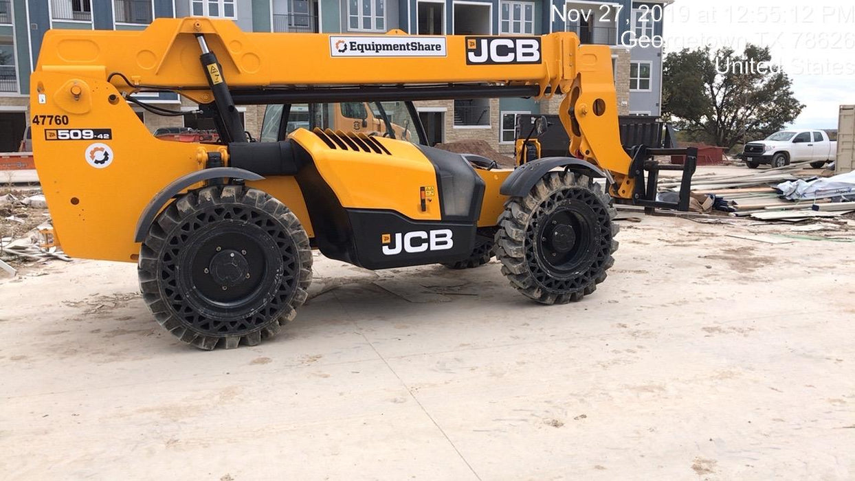 2019 JCB 509-42 74 HP w/Open ROPS, Beacon, Aux Hydraulics, LED Work lights, Solid Tires w/66" Carriage/60" Forks