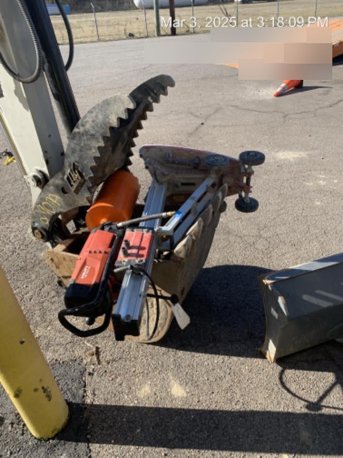 2021 HILTI DD250E
