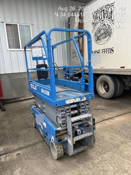 2019 Genie GS-1930 Fixed rails with chain Entry