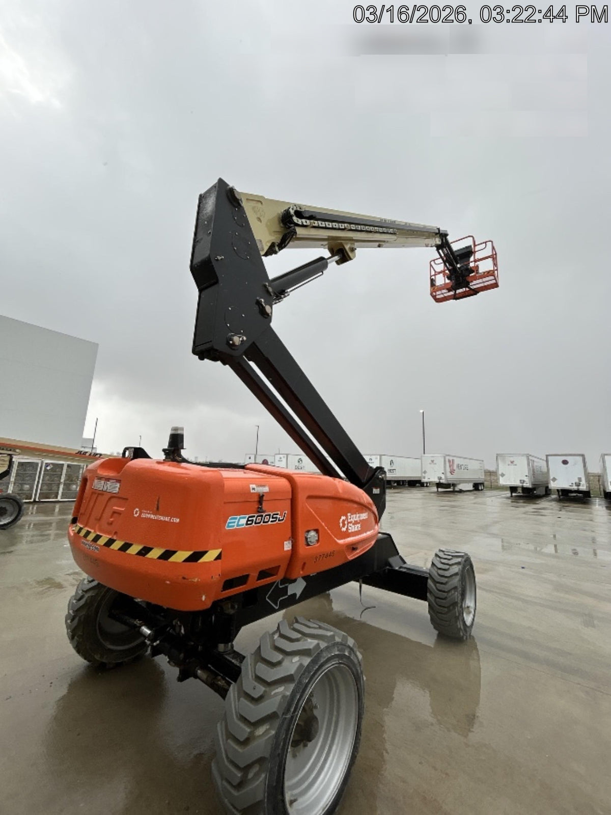2023 JLG EC600SJ