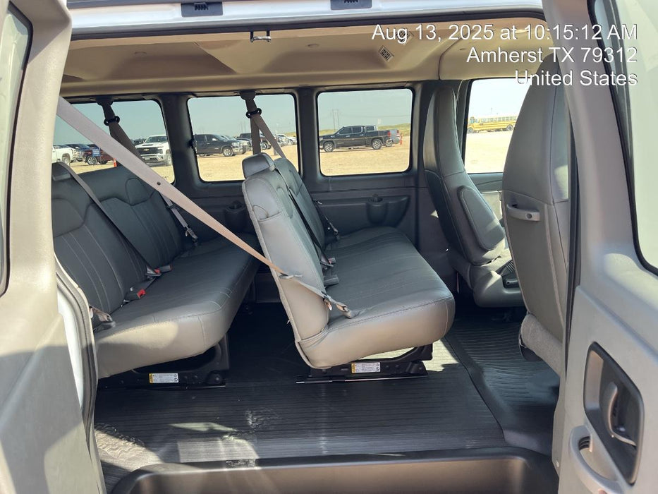 2025 CHEVROLET Express Van - Rental