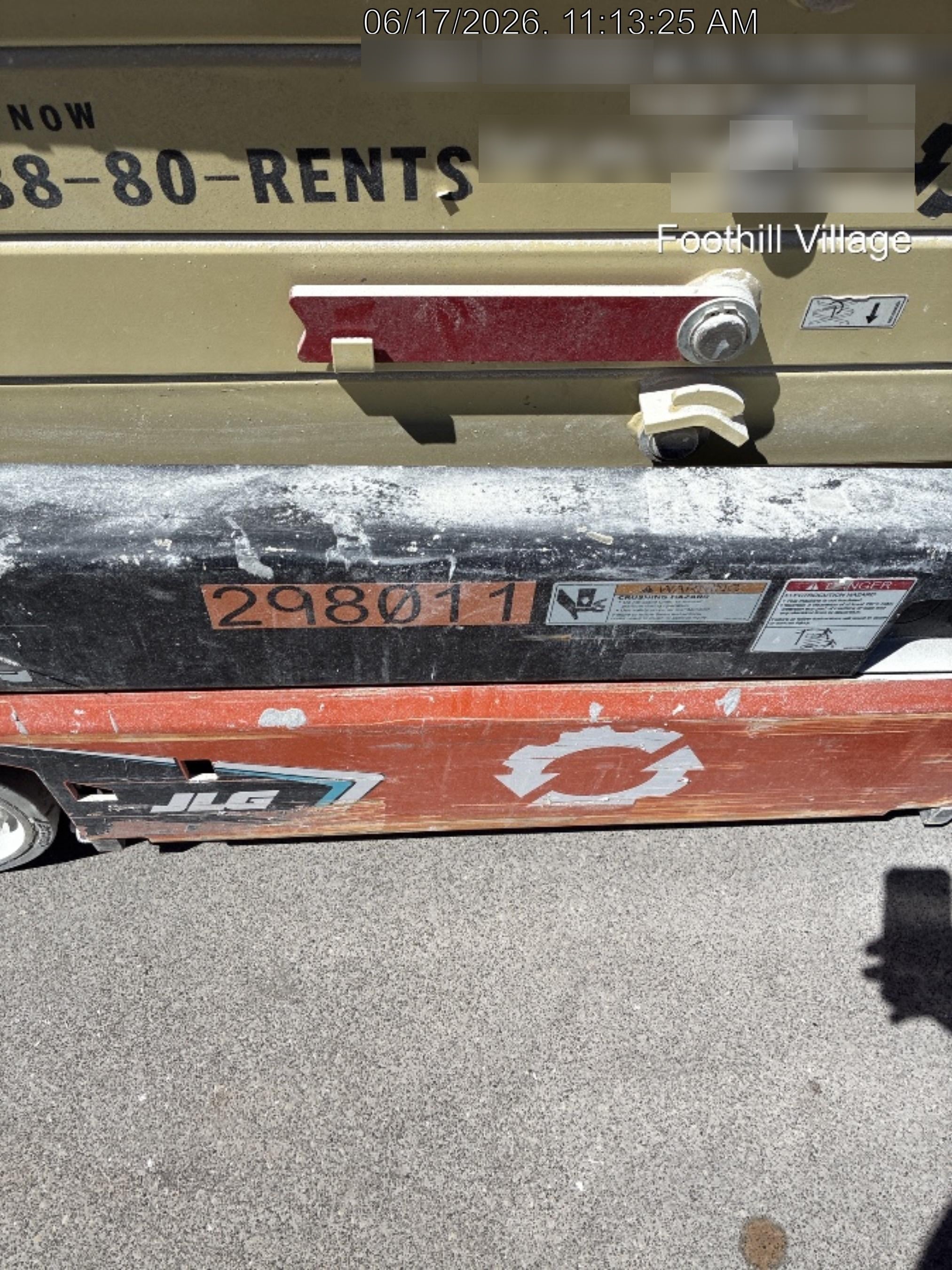 2023 JLG ES1932