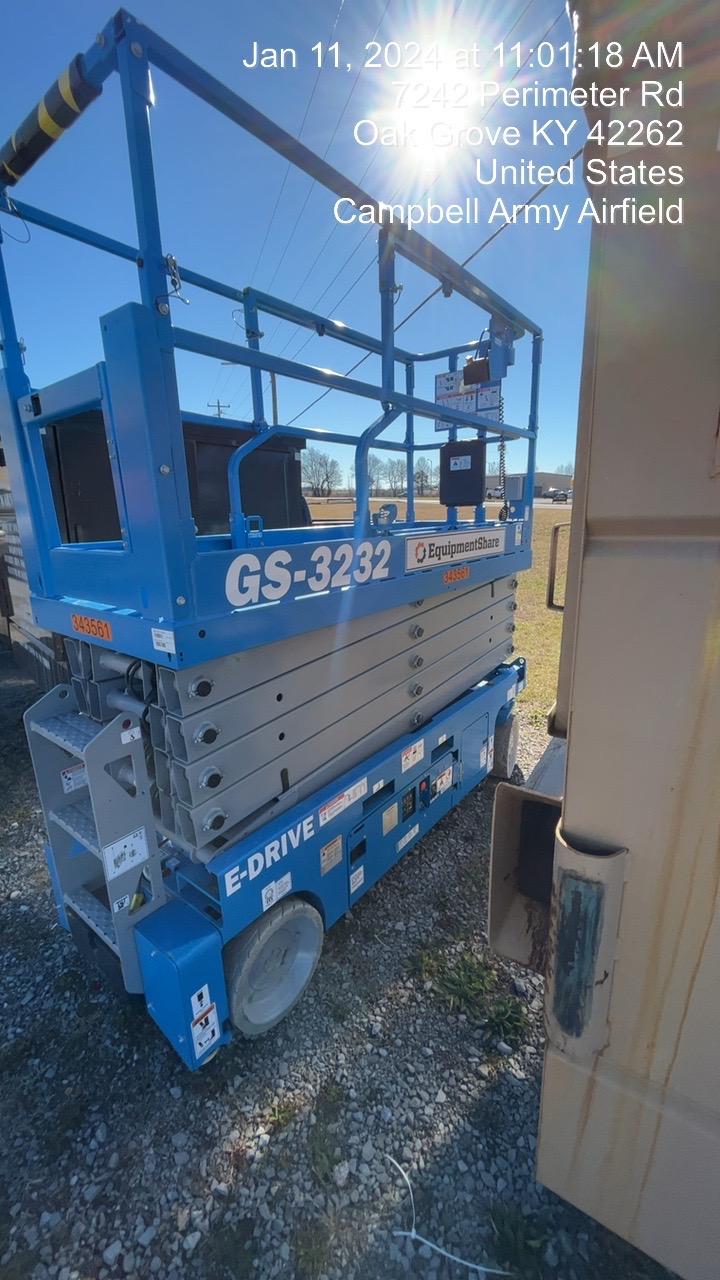 2023 GENIE GS-3232